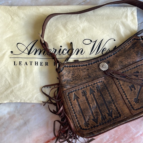 AMERICAN WEST | Cross My Heart leather tote bag - Picture 12 of 14